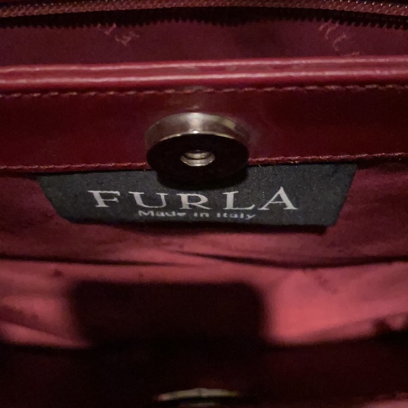 Furla wine color handbag - Picture 3 of 5